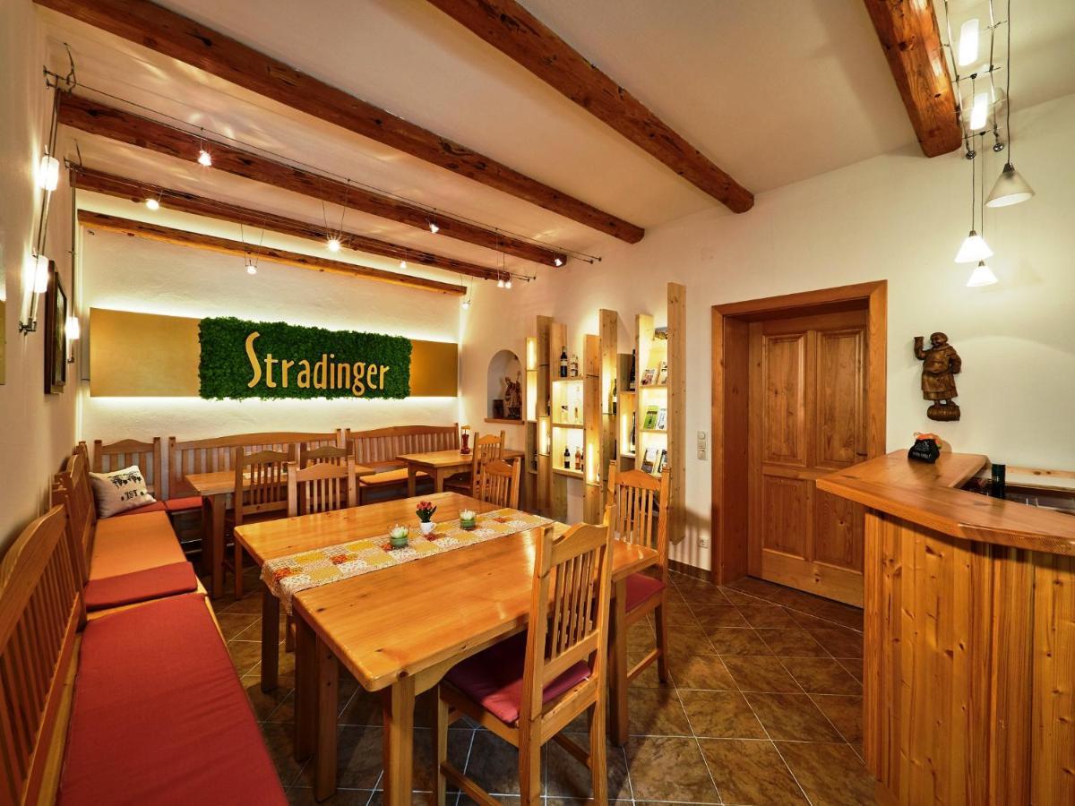 Asbacher Klosterkeller Stratzing Exterior foto
